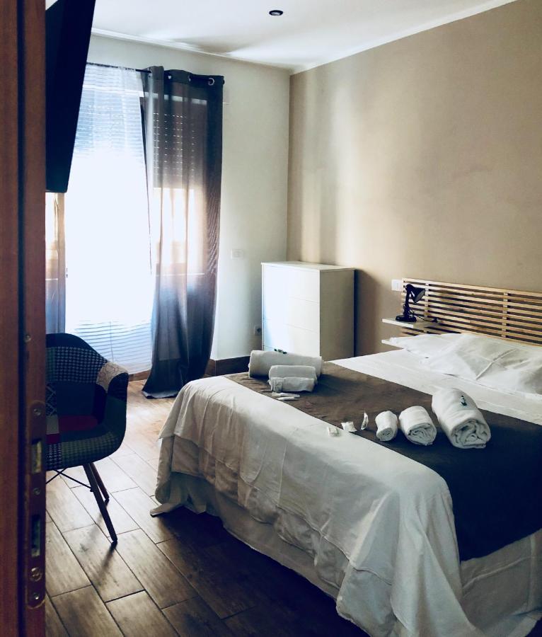 Bed and Breakfast Napoli Central Station Deluxe Экстерьер фото