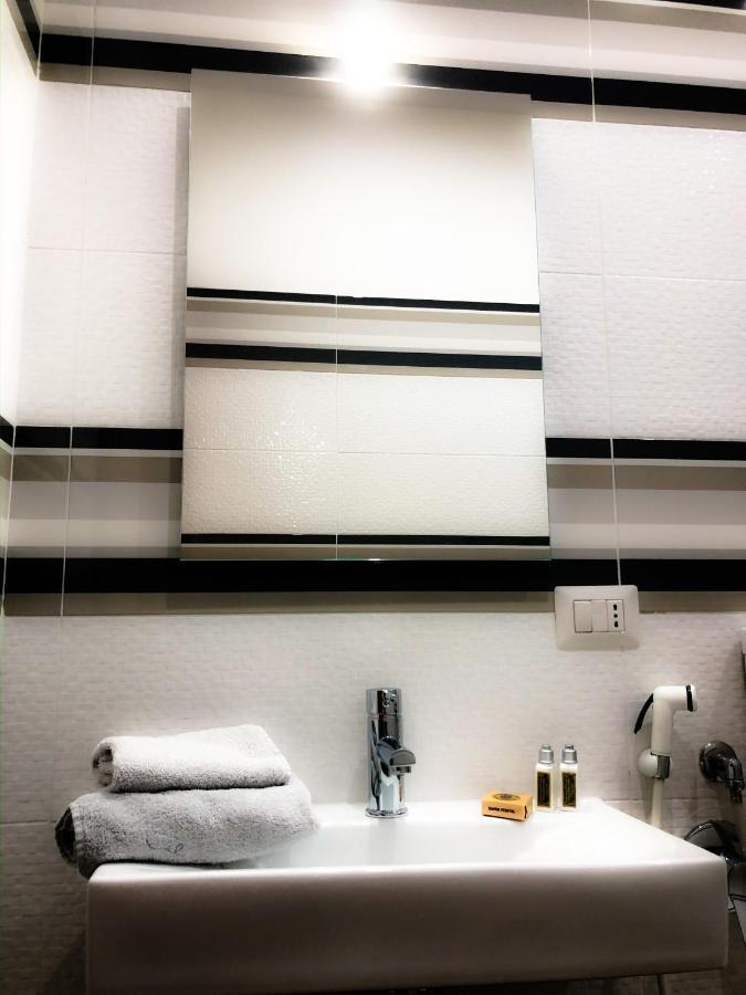 Bed and Breakfast Napoli Central Station Deluxe Экстерьер фото